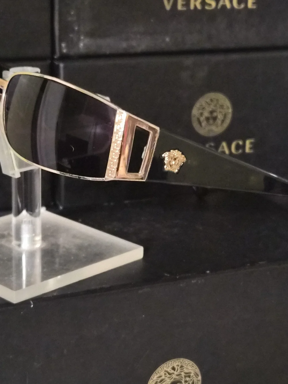 Dead Stock Versace Sunglasses Mod 2021 Woodgrain And Gold
